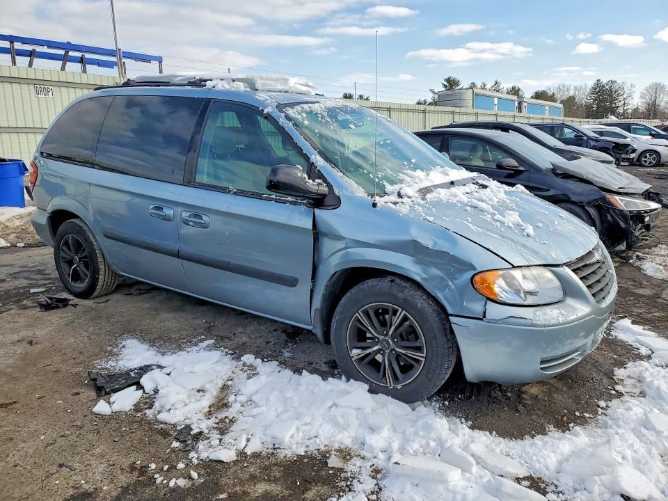2005 Chrysler Town & Country