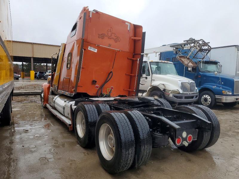 2013 Freightliner Coronado Semi Truck