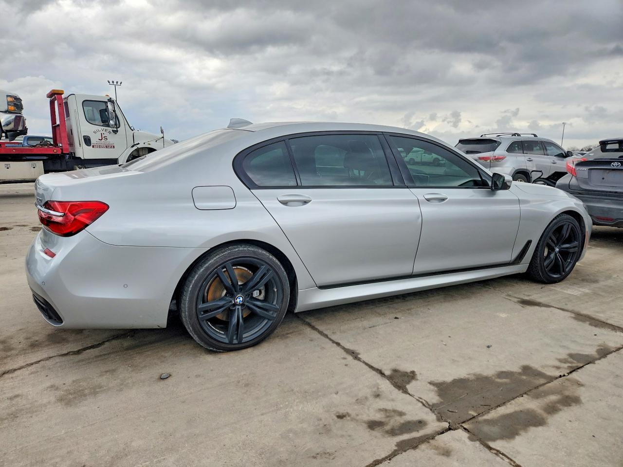 2018 BMW 750 xi