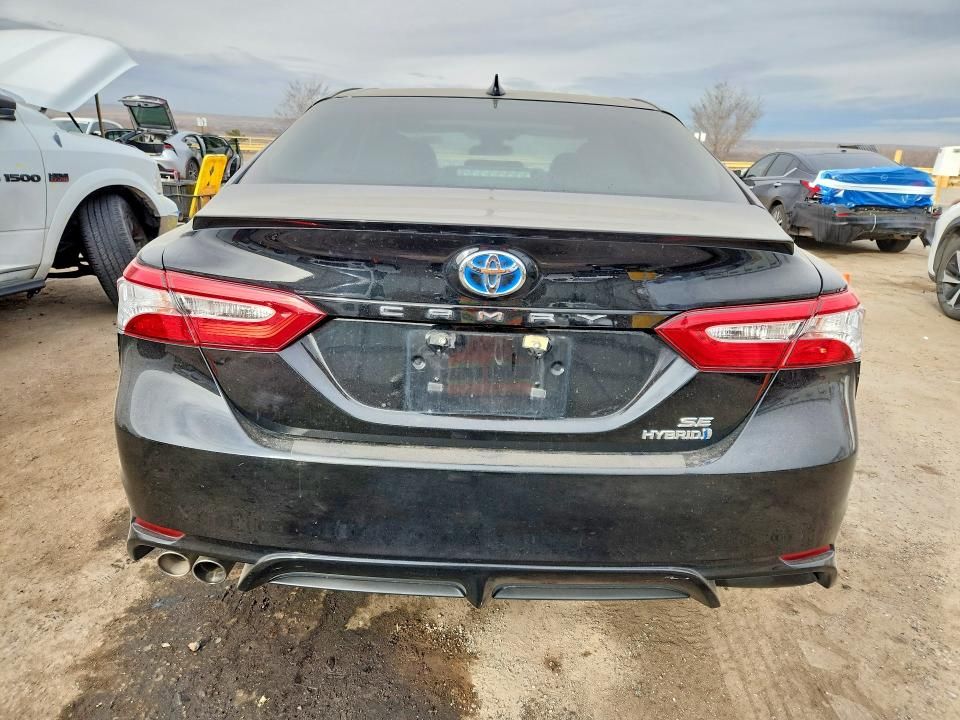 2020 Toyota Camry se