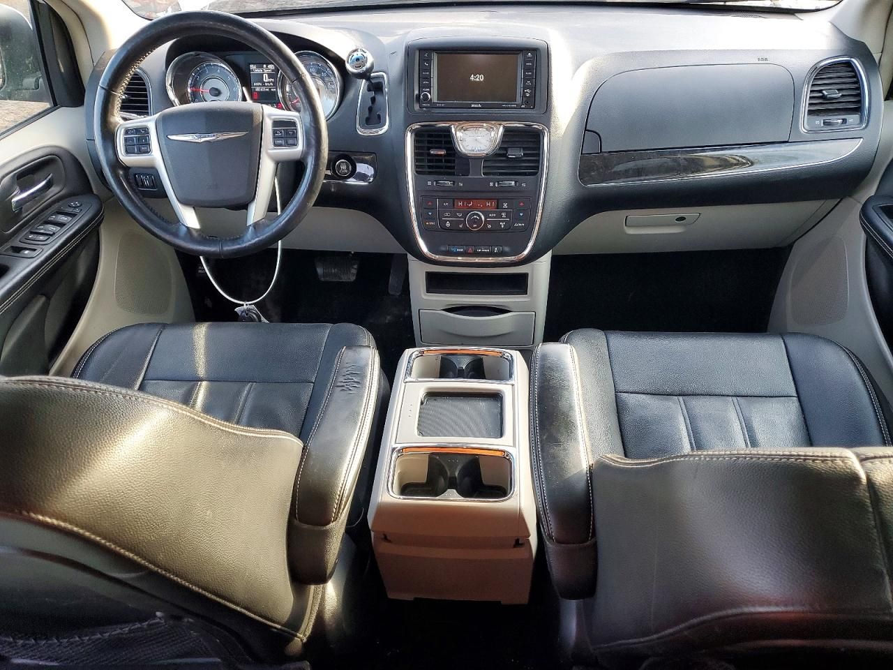 2015 Chrysler Town & Country Touring