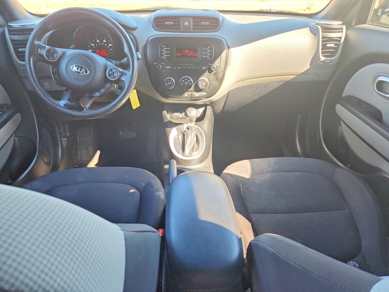 2016 KIA Soul Base