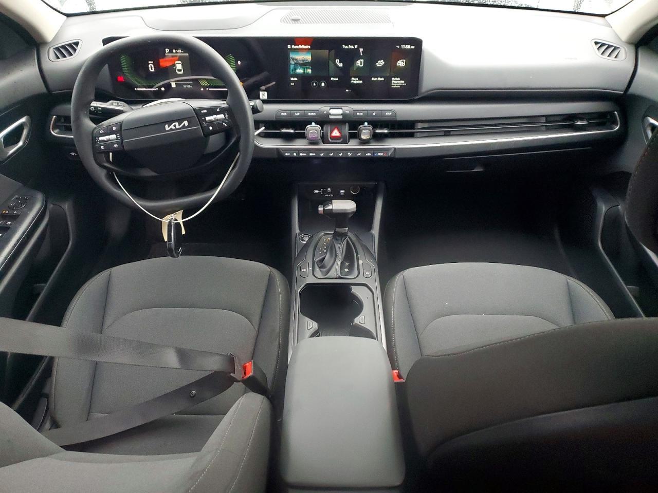 2025 KIA K4 lx