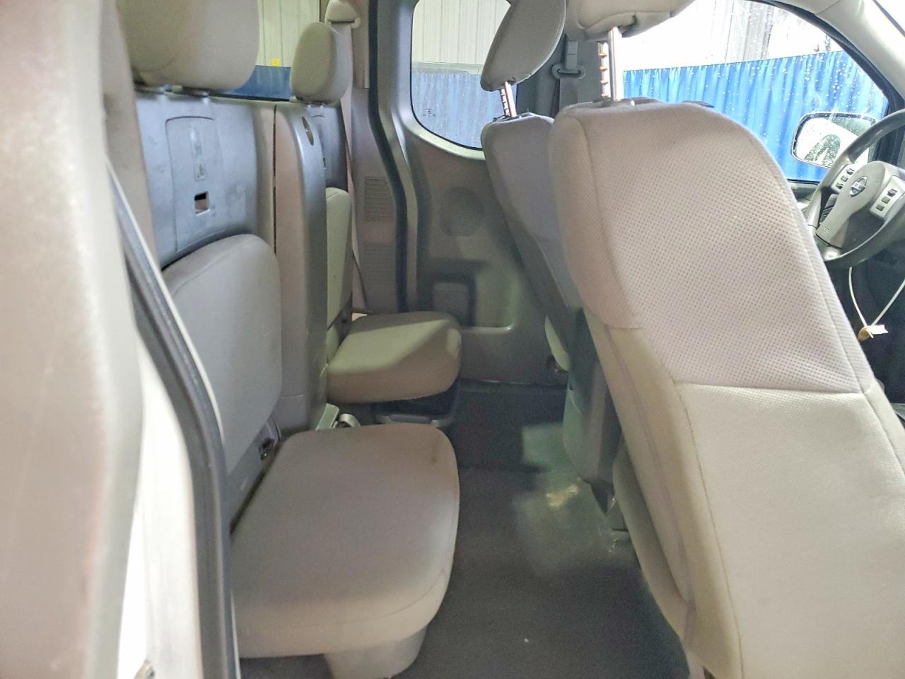 2019 Nissan Frontier s