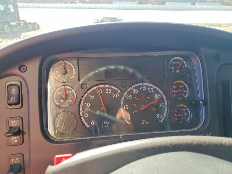 2021 Freightliner Business Class M2 BOX Truck