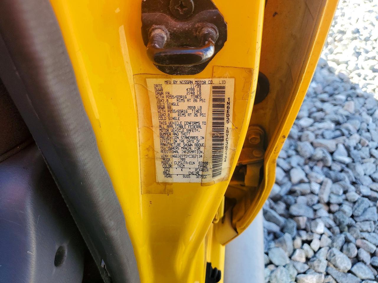 2000 Nissan Frontier XE