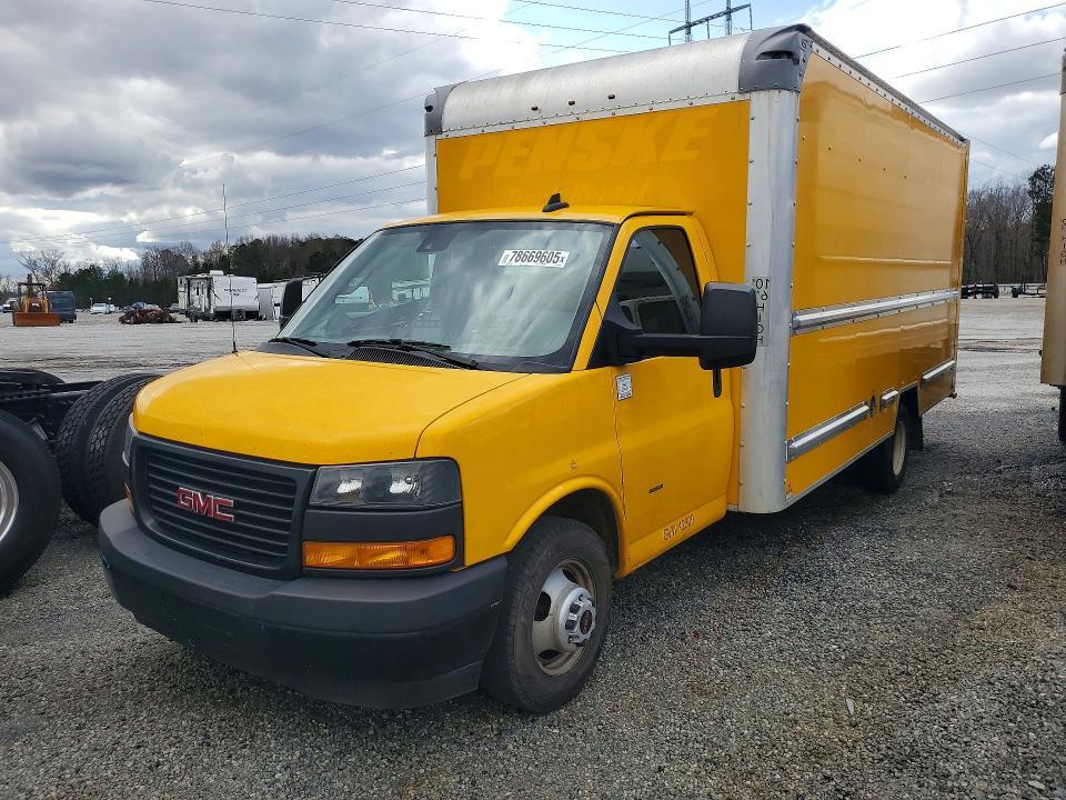 2021 GMC Savana BOX Truck