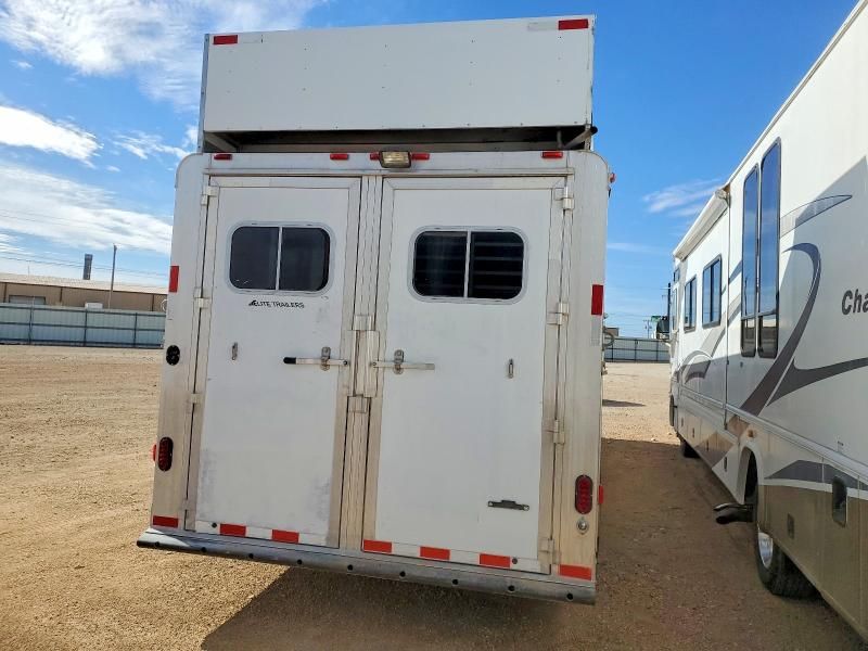 2007 Elite Trailer-Horse Trailer