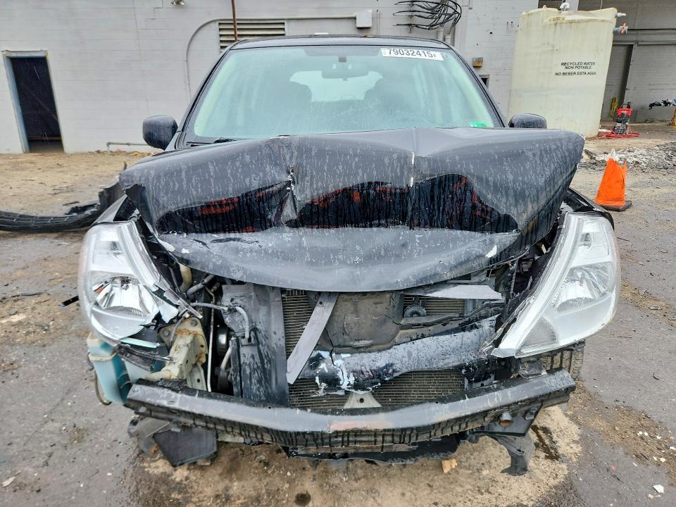 2010 Nissan Versa 1.8 s