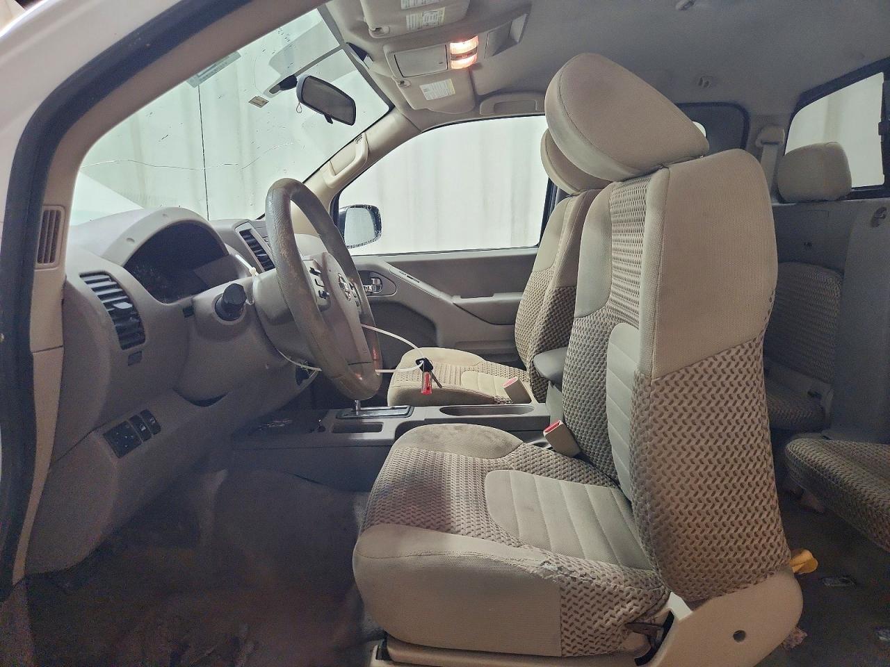 2017 Nissan Frontier sv