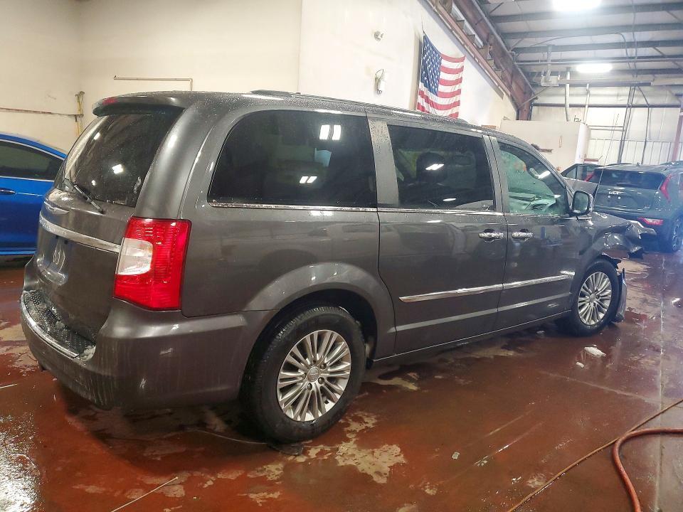2016 Chrysler Town & Country Touring l