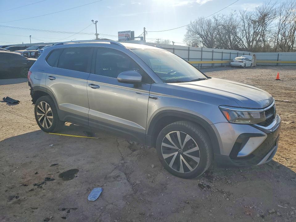 2024 Volkswagen Taos se