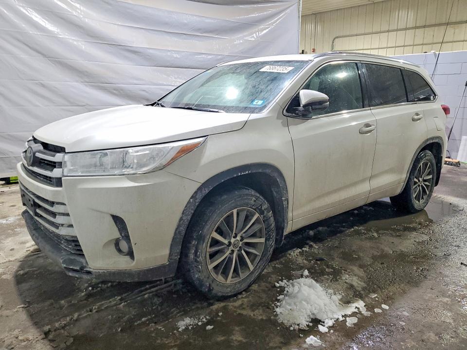 2018 Toyota Highlander se