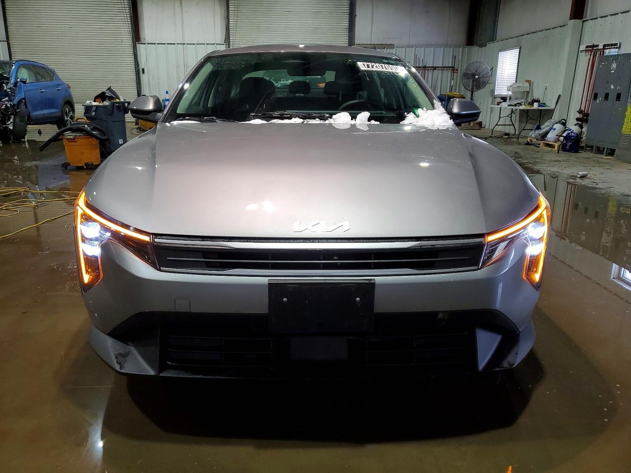 2025 KIA K4 lx