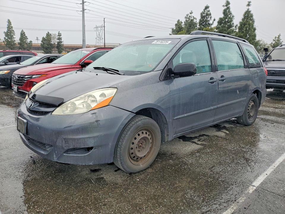 2006 Toyota Sienna ce