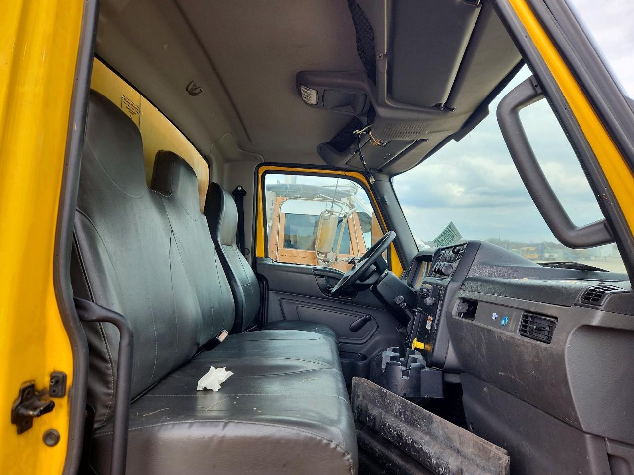2020 International MV607 BOX Truck