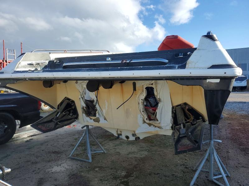 1991 Fountain Boat