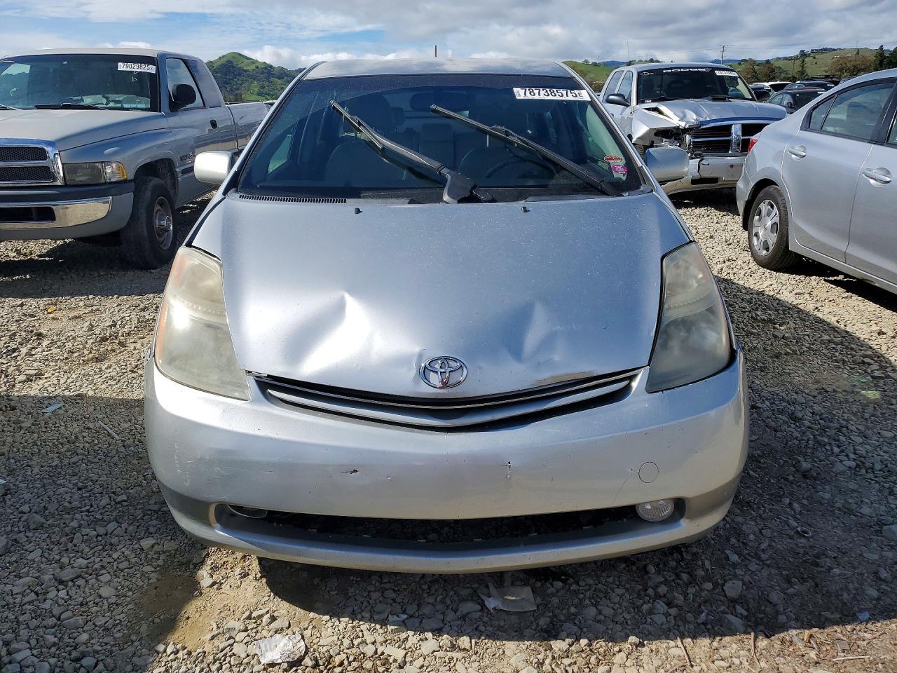 2004 Toyota Prius Base