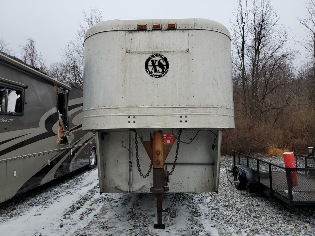 1998 Exxiss Livestock Trailer