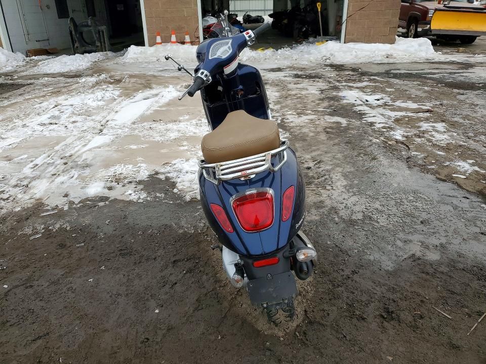 2020 Vespa Scooter