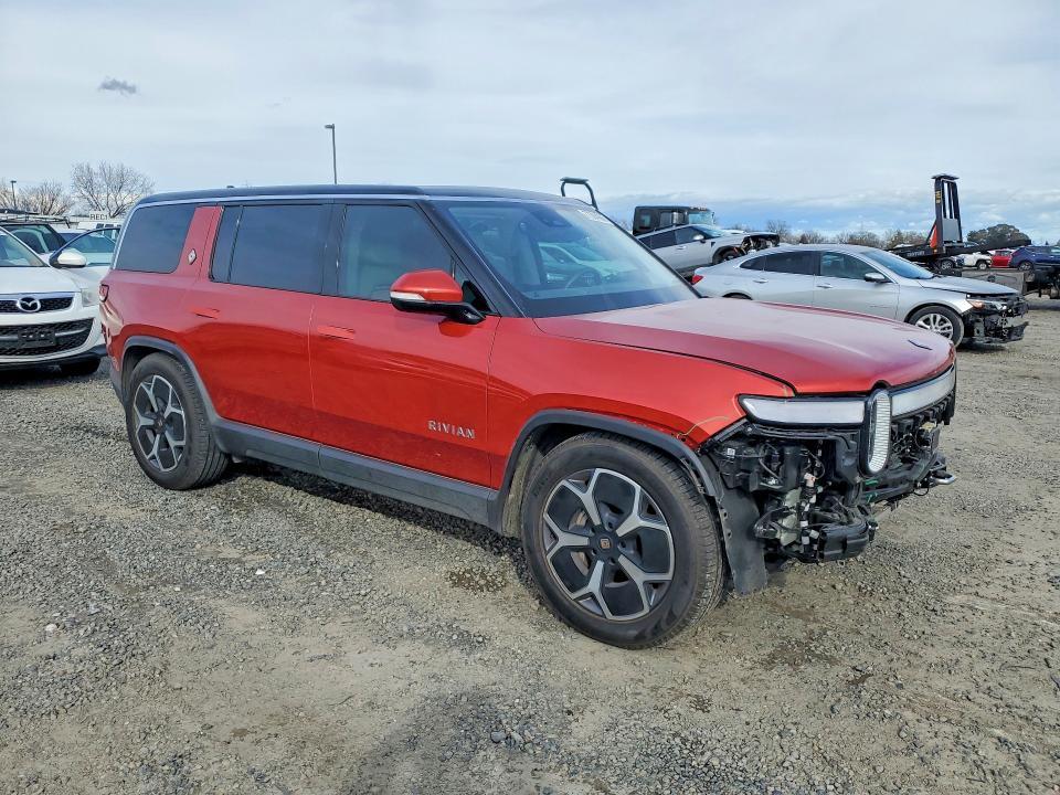 2024 Rivian R1S Adventure