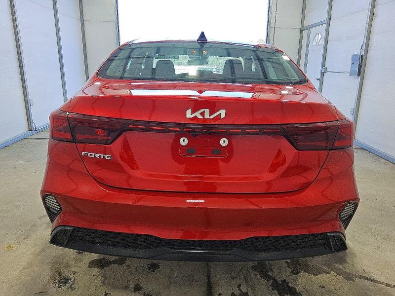 2023 KIA Forte lx