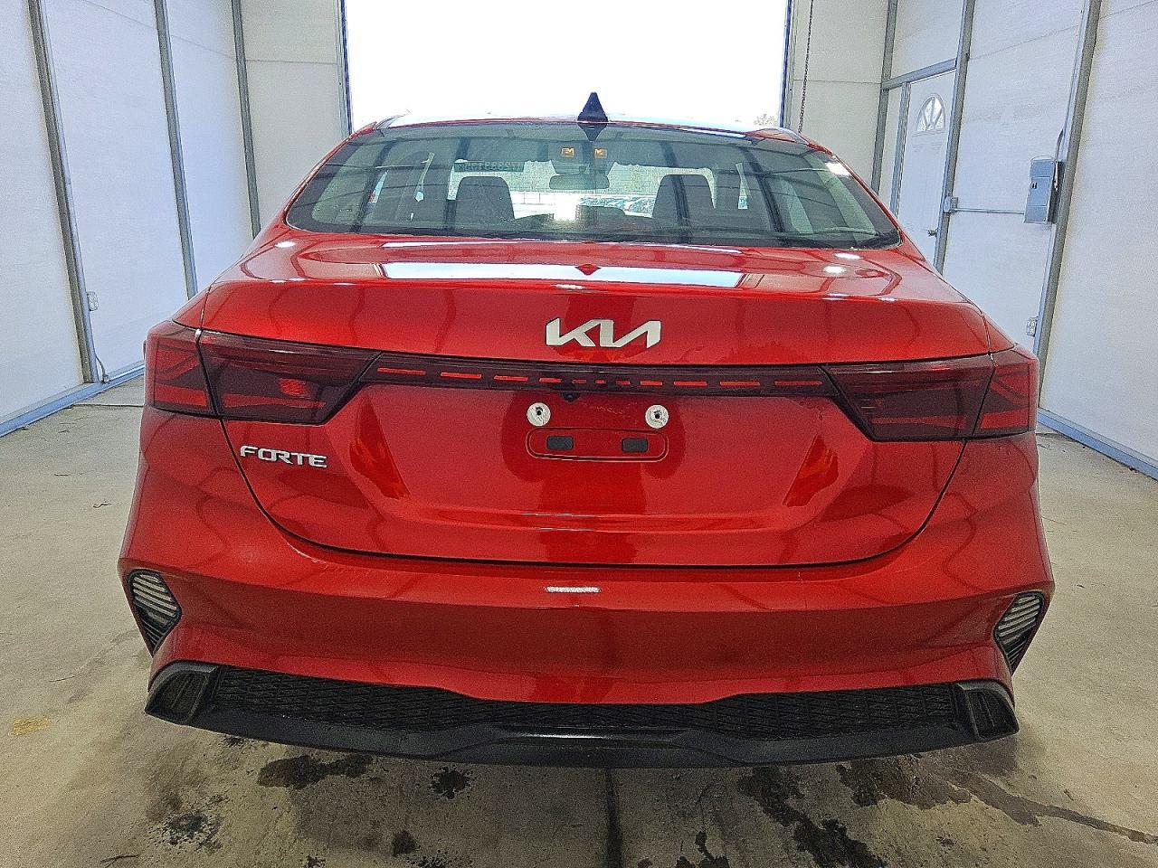2023 KIA Forte lx
