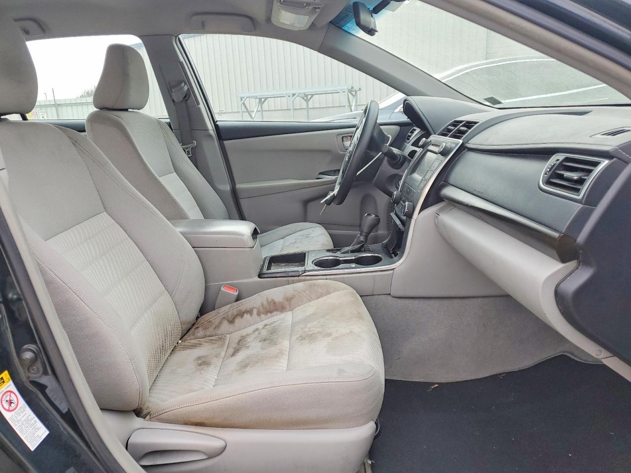 2015 Toyota Camry le