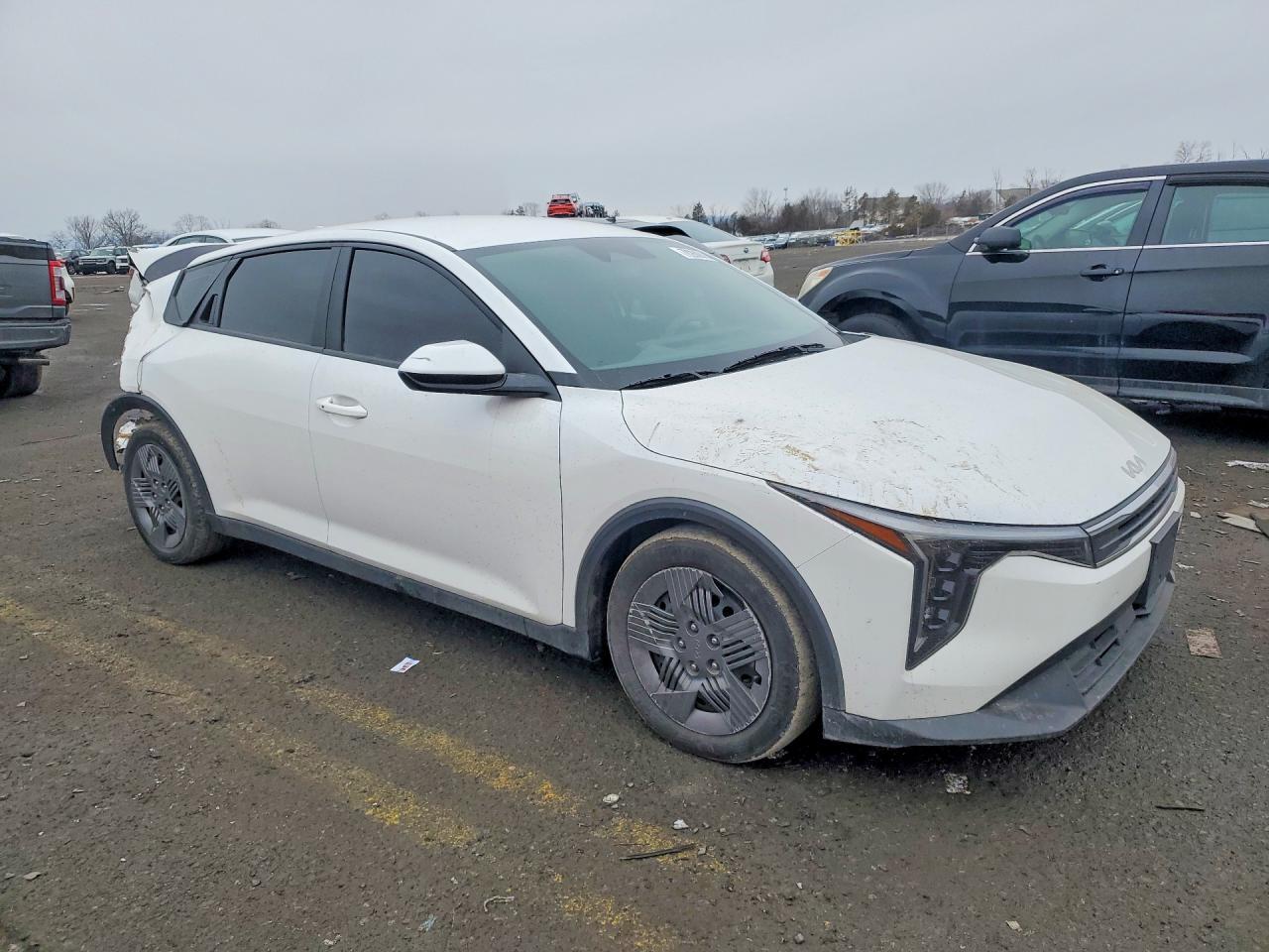 2025 KIA K4 lx