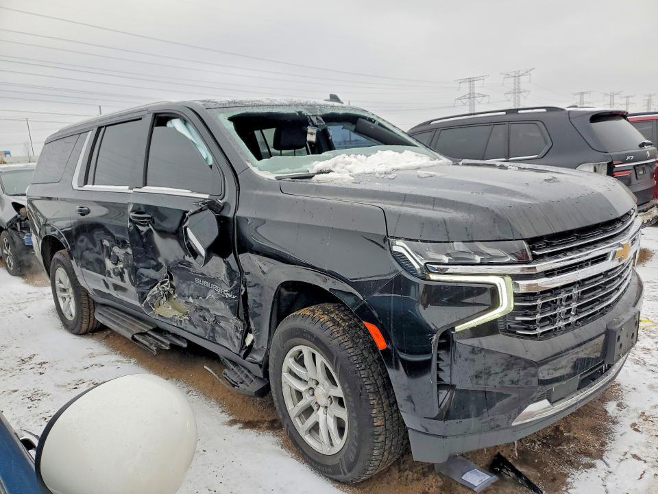 2022 Chevrolet Suburban K1500 lt