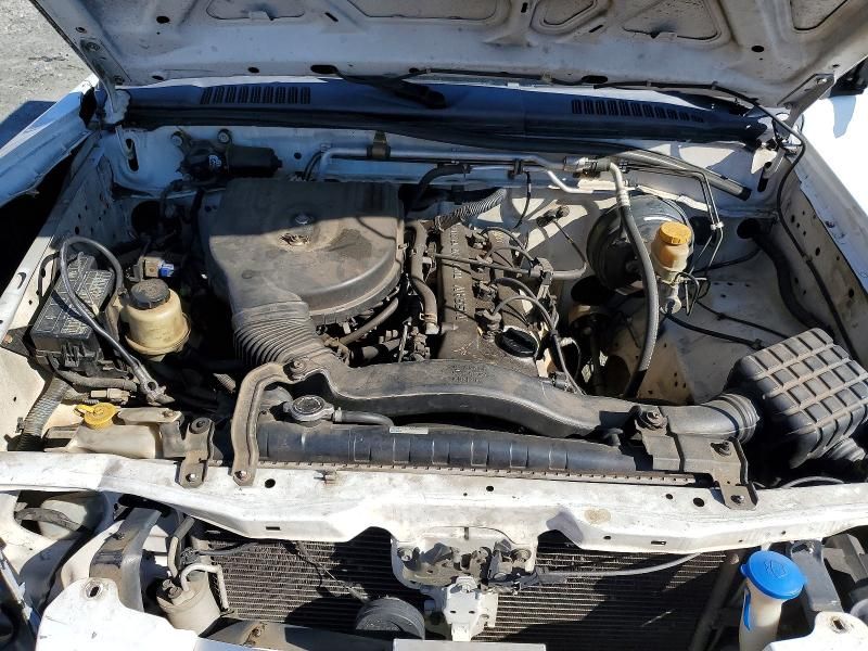 2002 Nissan Frontier Standard