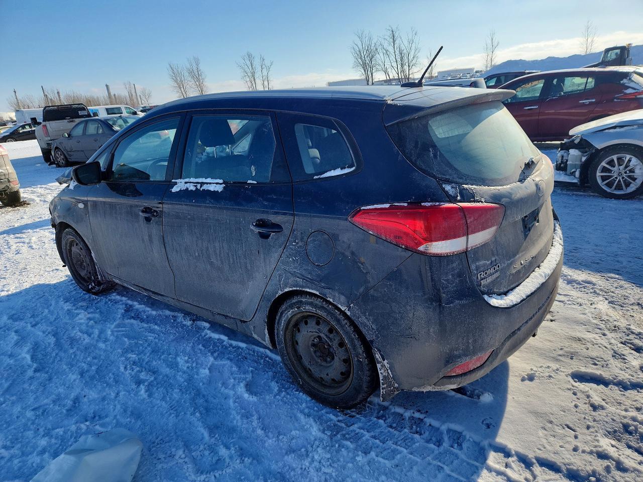 2014 KIA Rondo