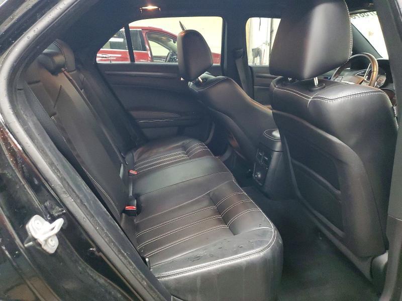 2014 Chrysler 300 s