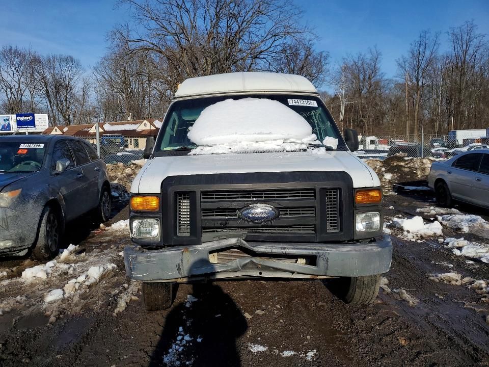 2011 Ford Econoline E250 van
