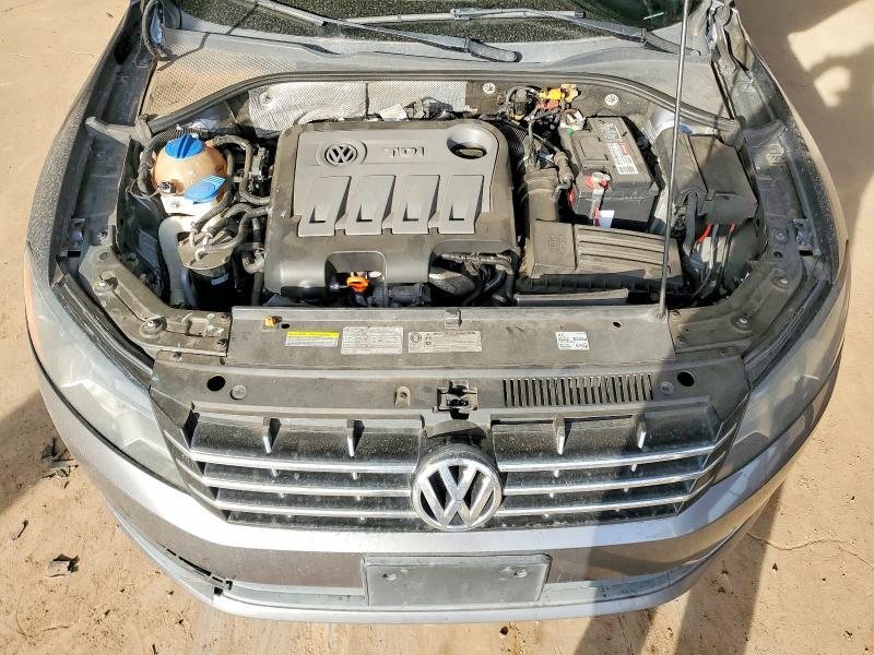 2013 Volkswagen Passat sel