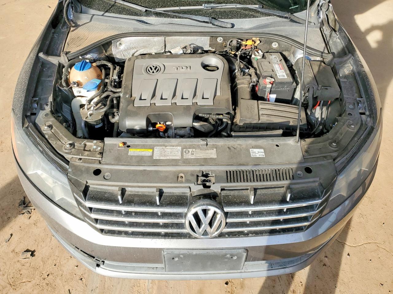 2013 Volkswagen Passat sel
