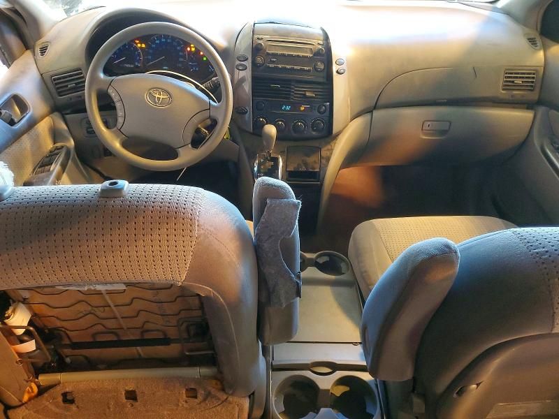 2009 Toyota Sienna ce