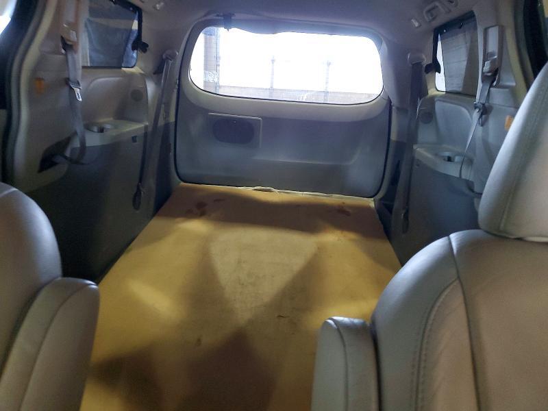 2011 Toyota Sienna xle