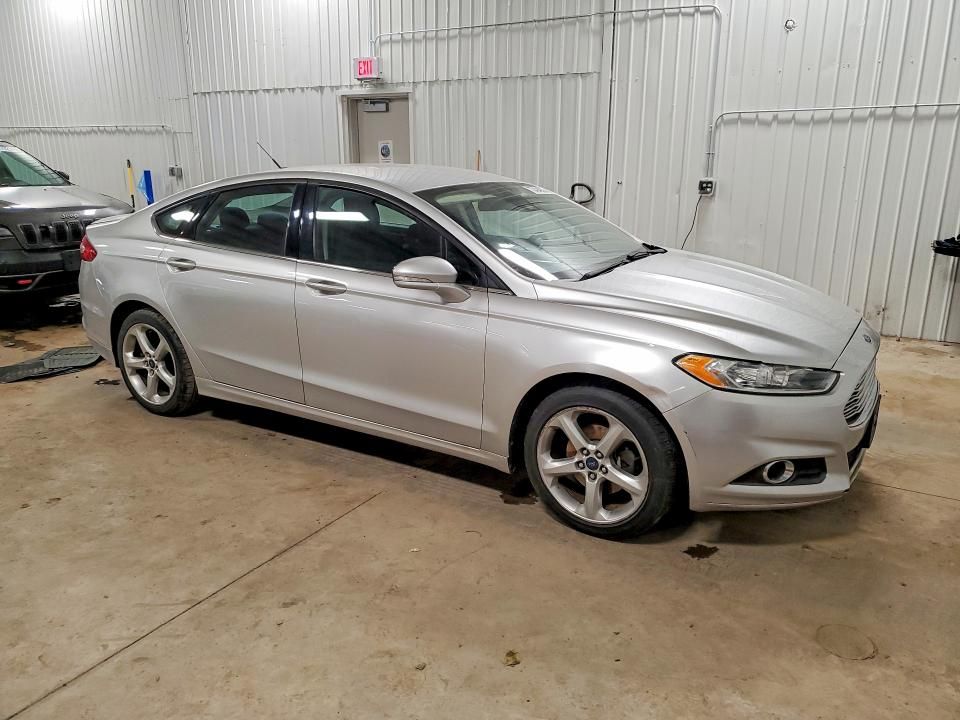 2016 Ford Fusion se