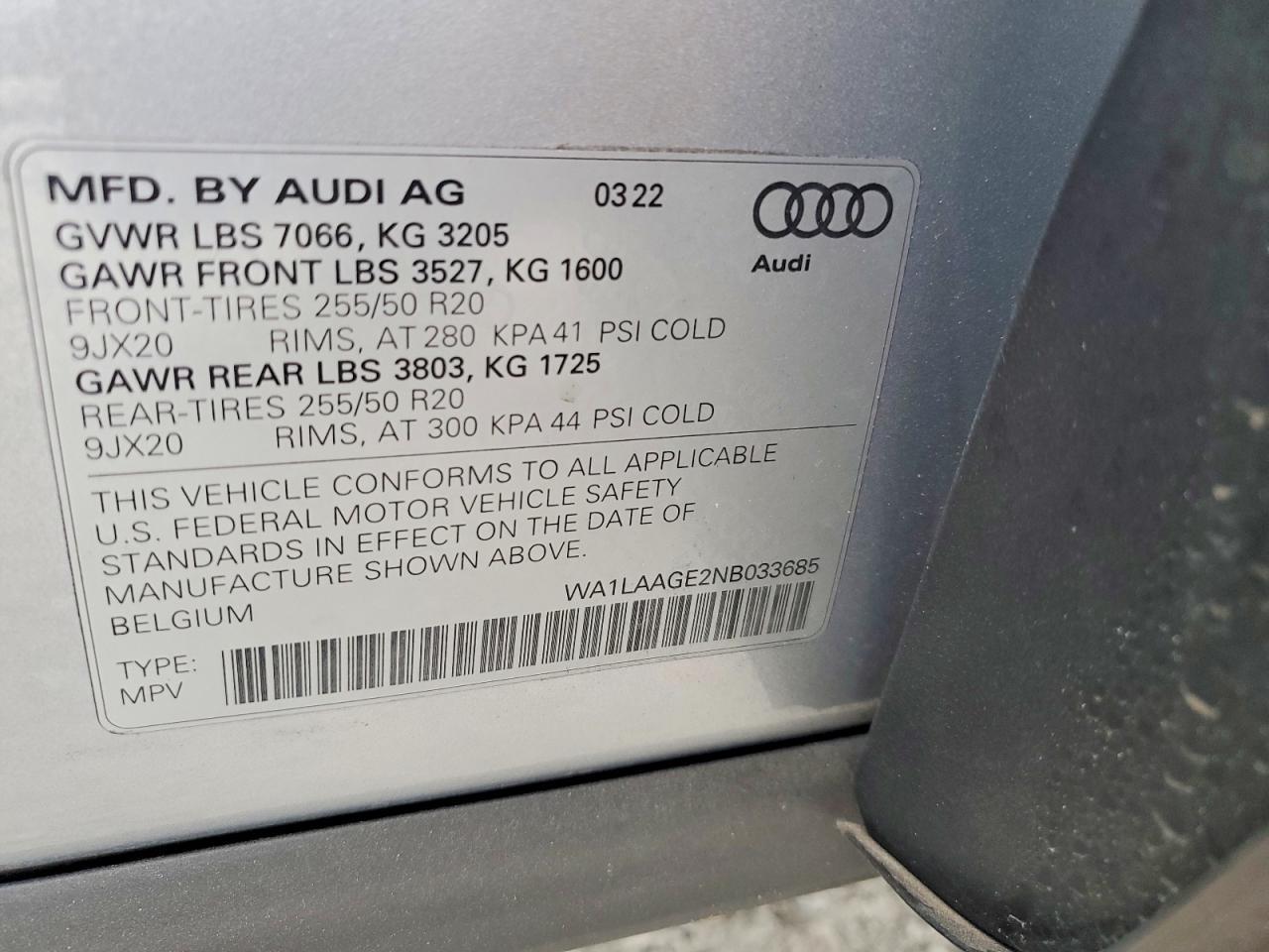 2022 Audi E-tron Premium Plus