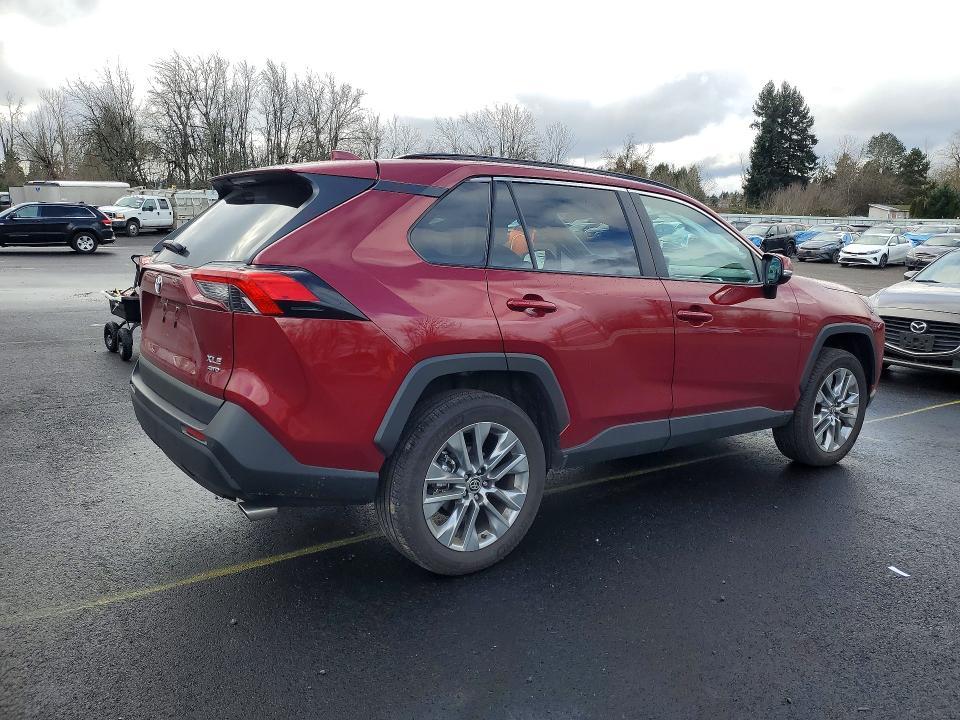 2025 Toyota Rav4 xle Premium