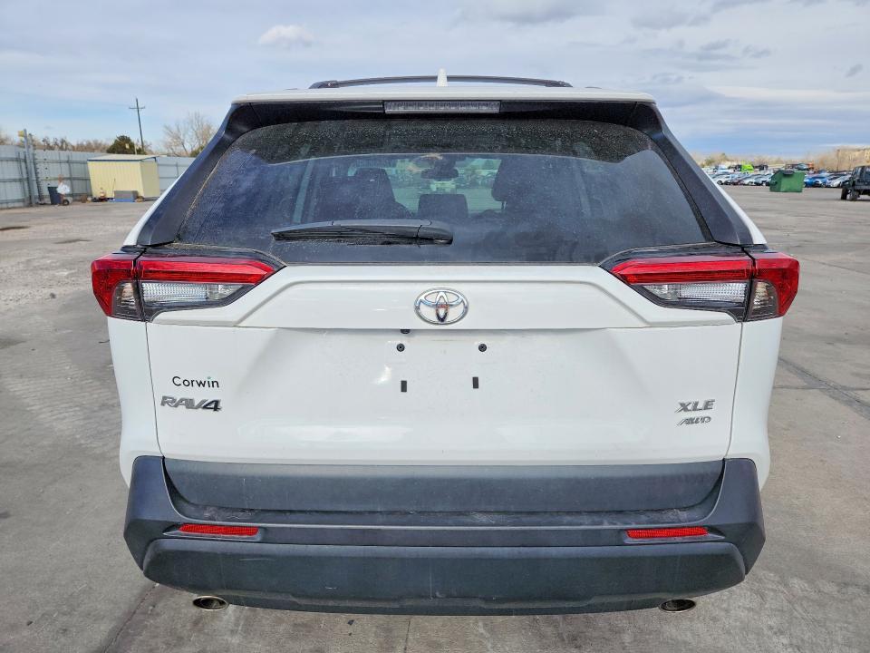 2022 Toyota Rav4 xle
