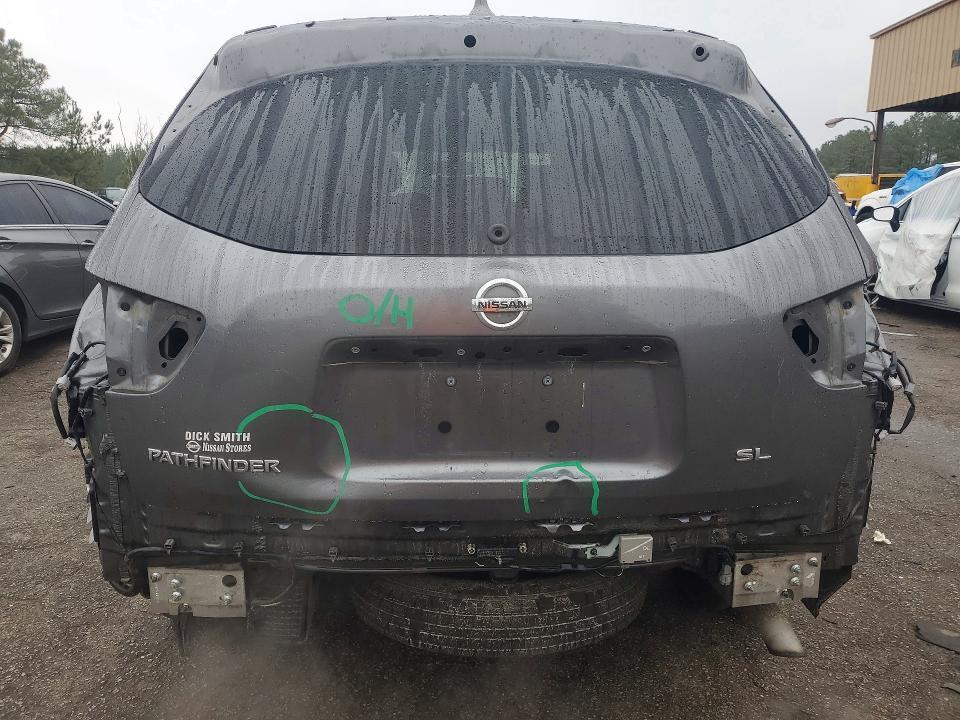 2020 Nissan Pathfinder sl