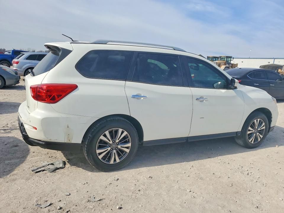 2017 Nissan Pathfinder s