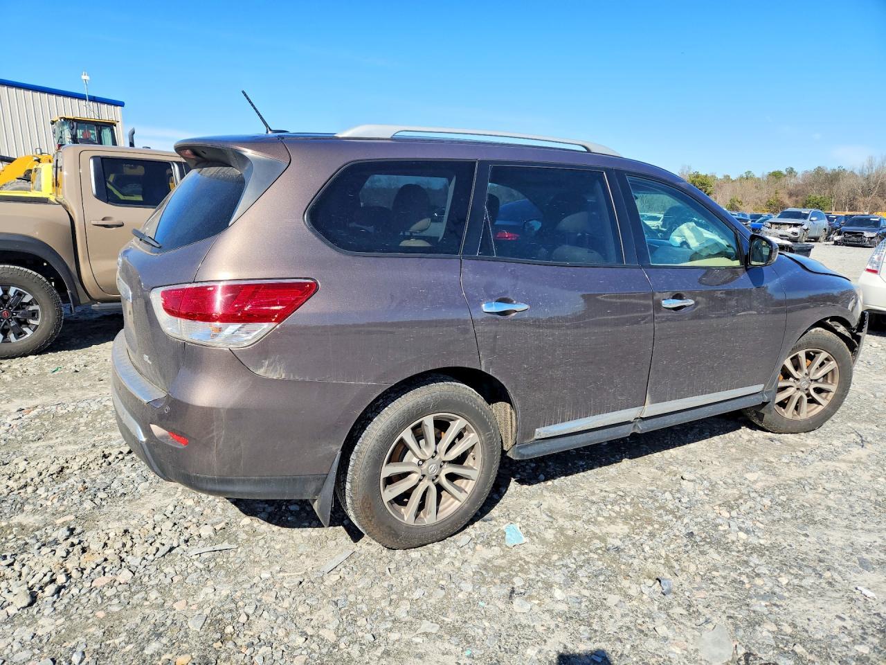2015 Nissan Pathfinder s