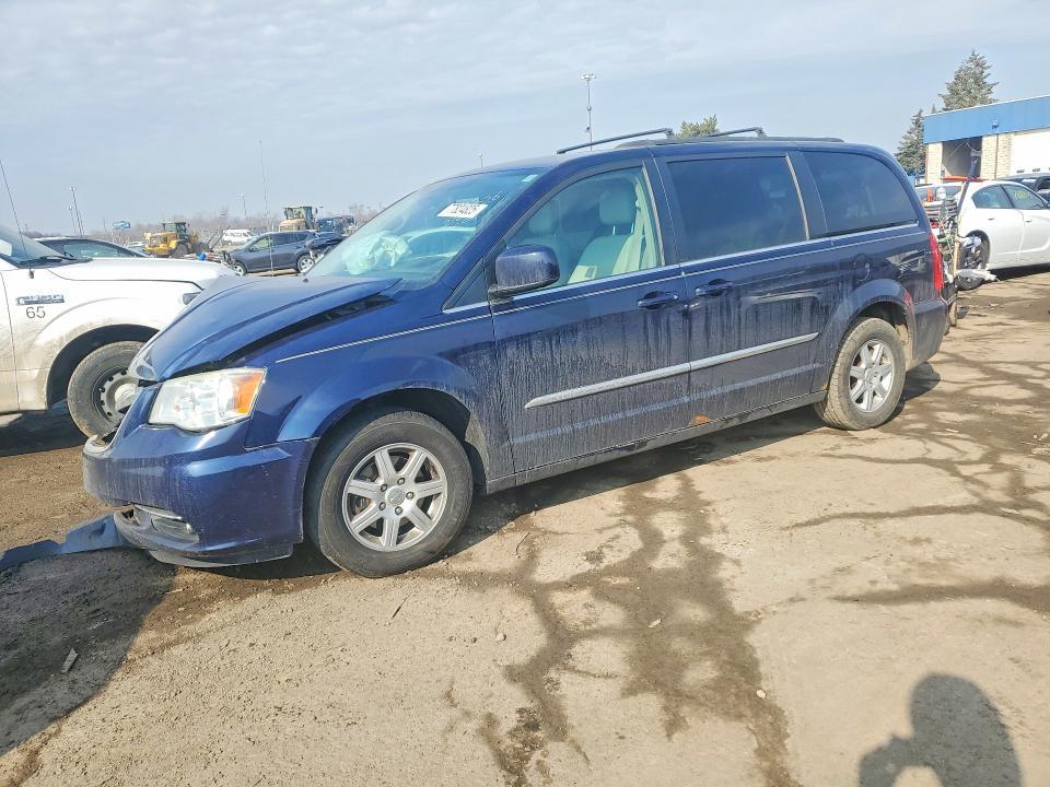 2012 Chrysler Town & Country Touring