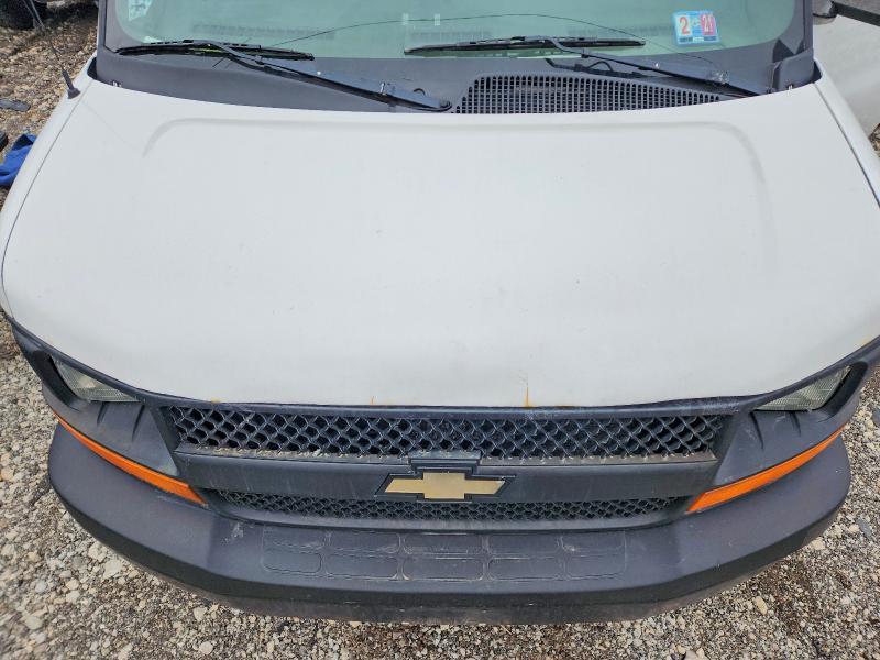 2013 Chevrolet Express G3500 BOX Truck