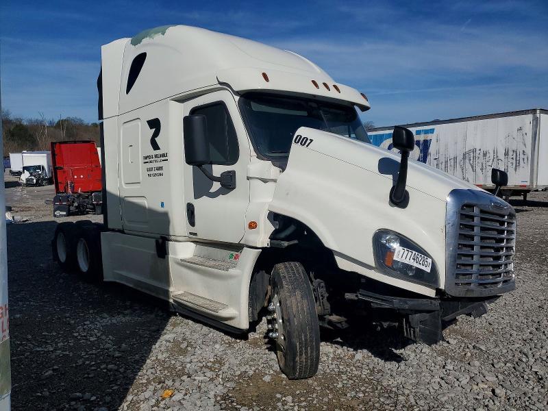 2017 Freightliner Cascadia 125 Semi Truck