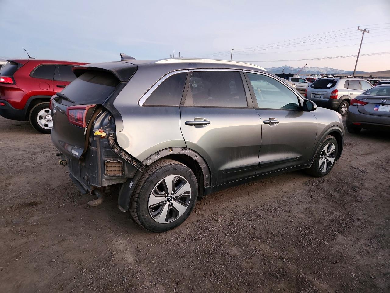 2017 KIA Niro fe
