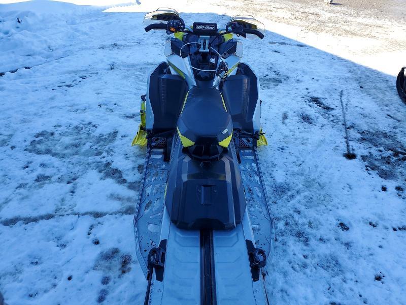 2018 Skidoo Mxz xrs 850 Etec